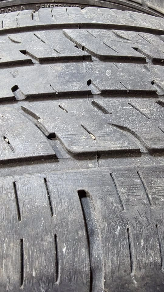 235/55/19 Kumho All Season Tires - photo 4