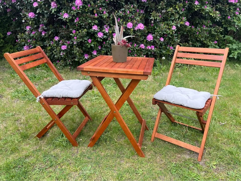 IKEA ASKHOLMEN Bistro Set with Cushions – Excellent Condition - photo 2