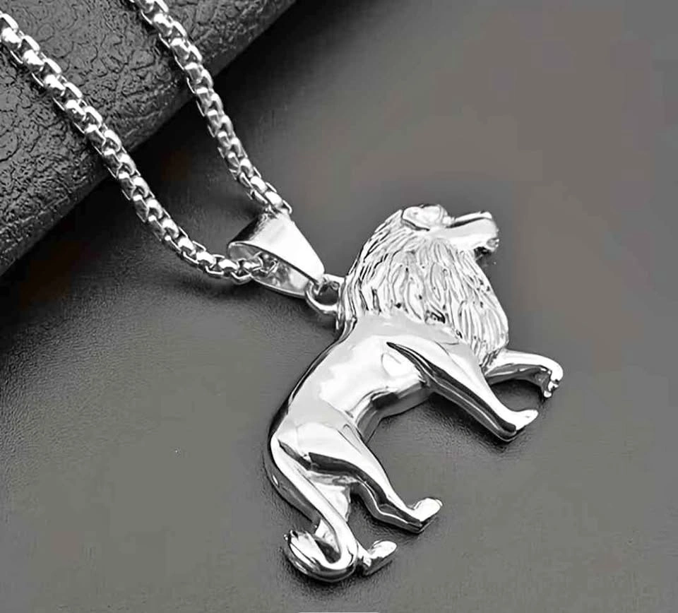 Muscle for Man Accessories Beast Golden Lion Animal Pendant