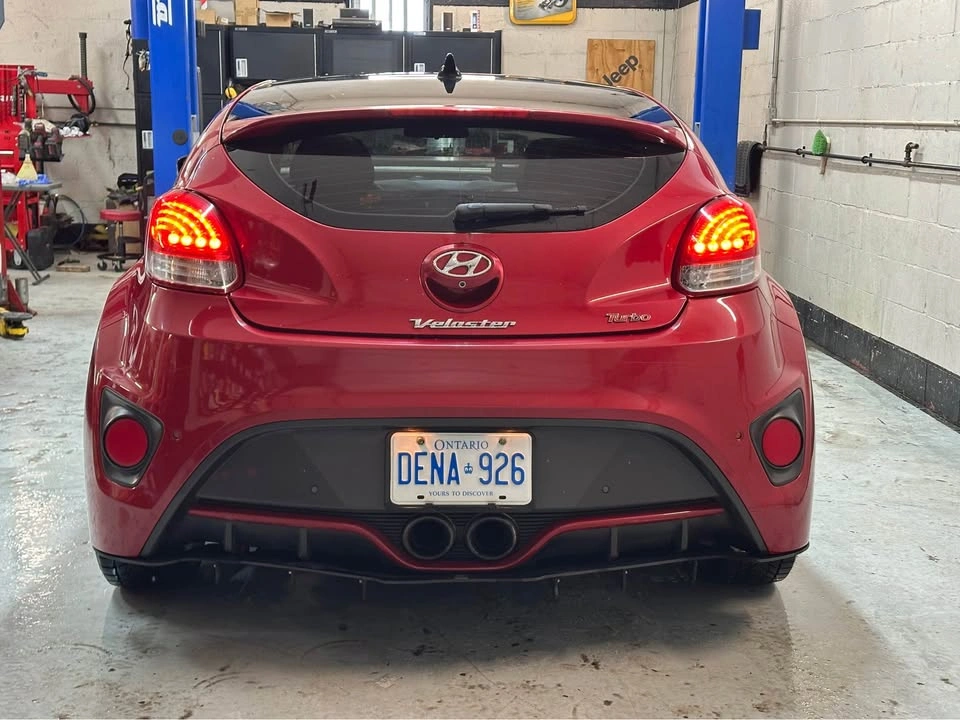 2013 Hyundai Veloster - photo 2