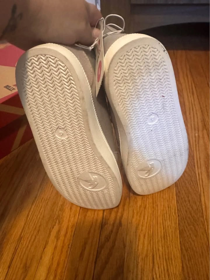 Billy shoes size 4 - photo 3
