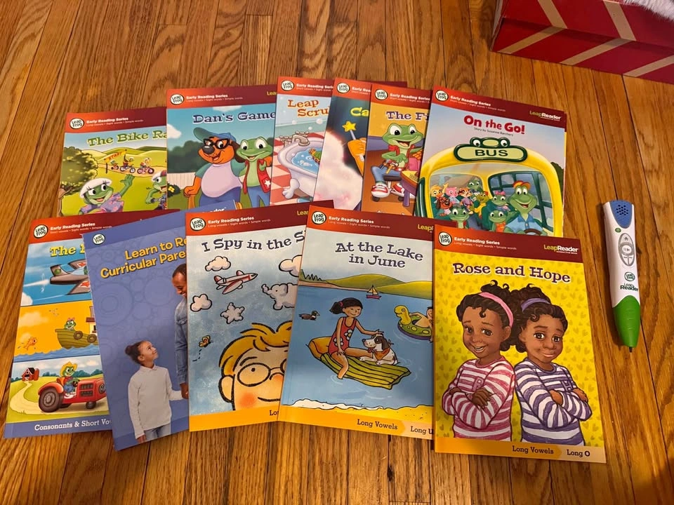Leap Reader Pen and 11 Books