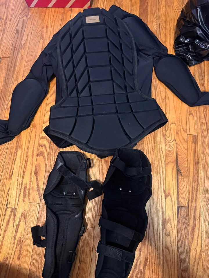 Motorcycle Protective Gear Set – Armored Jacket & Knee/Shin Guar - photo 2
