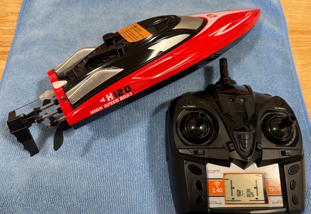 Deerc H120 RC Boat