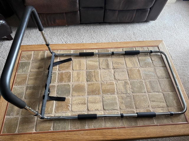 Bed assist rail