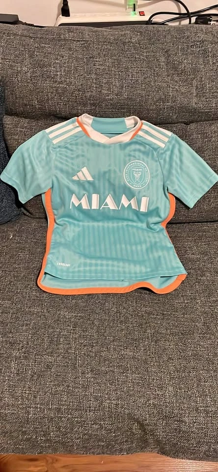 Boys 9-10 Soccer shirt