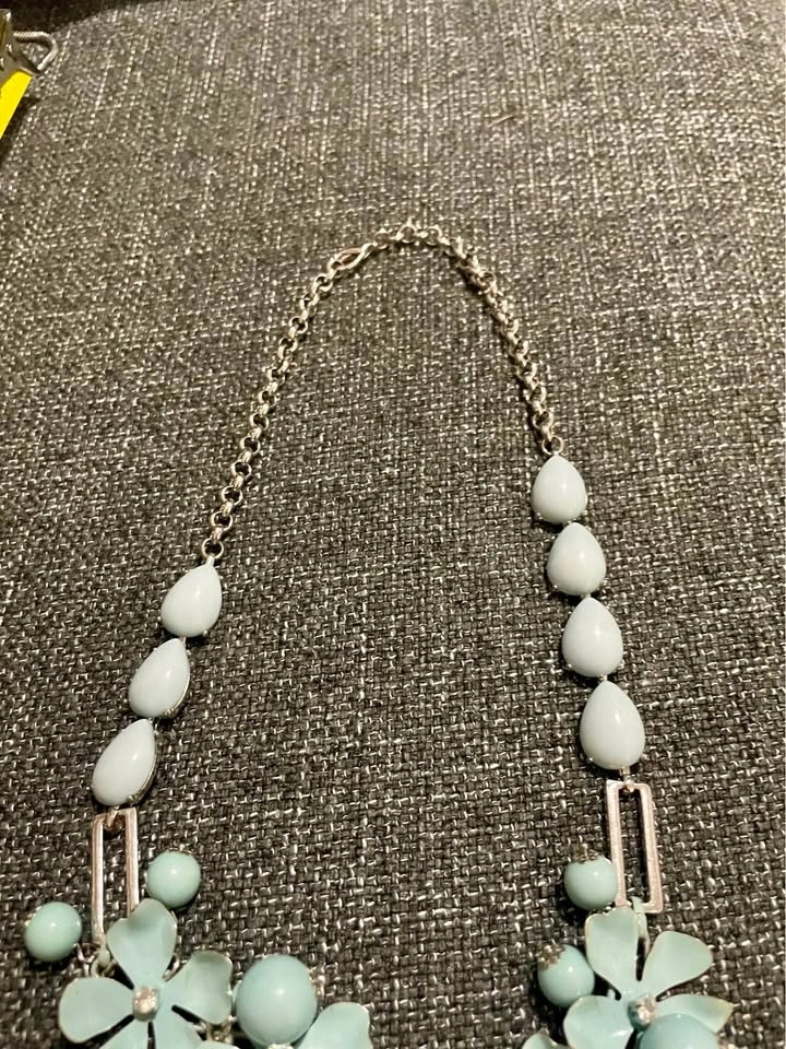 2/$25 Women’s Statement Necklaces - photo 3