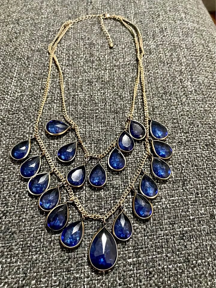 2/$25 Women’s Statement Necklaces