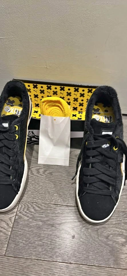 Puma x Felix the Cat Suede Sneakers size 6.5 US