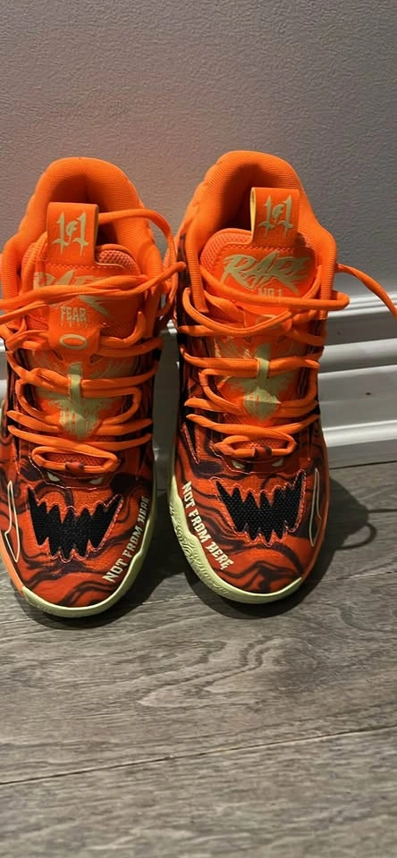 (BNIB) Halloween Puma Melo’s, size 6 Us - photo 3