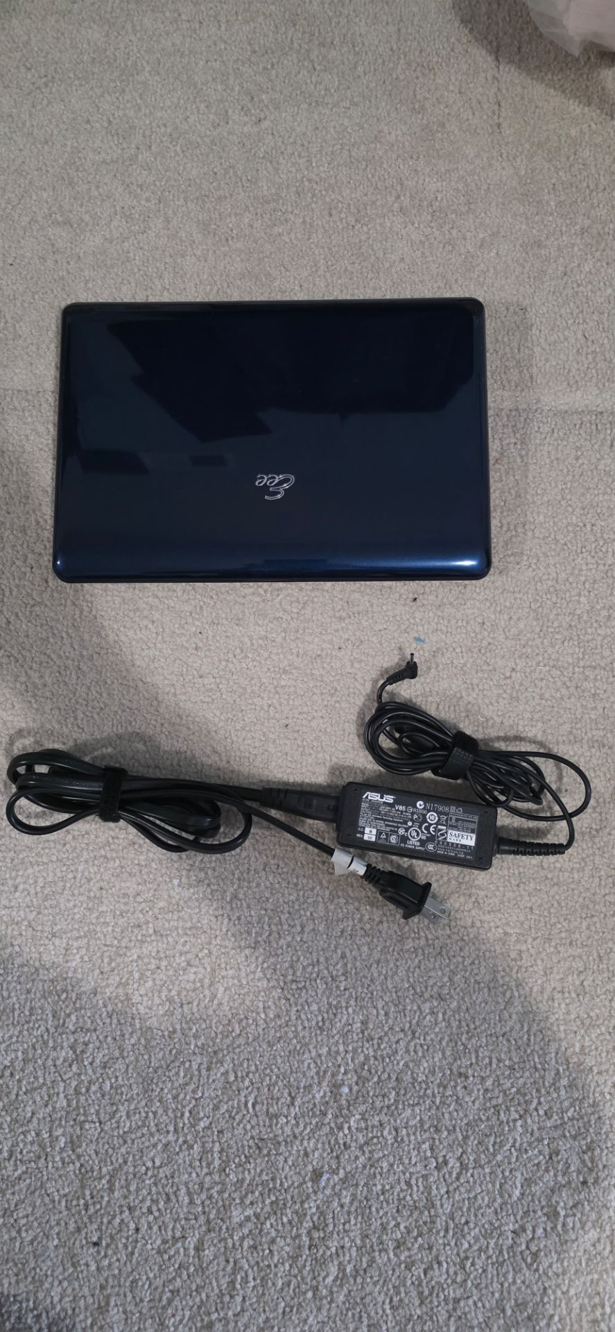 ASUS Eee PC Netbook Dark Blue w/ Charger