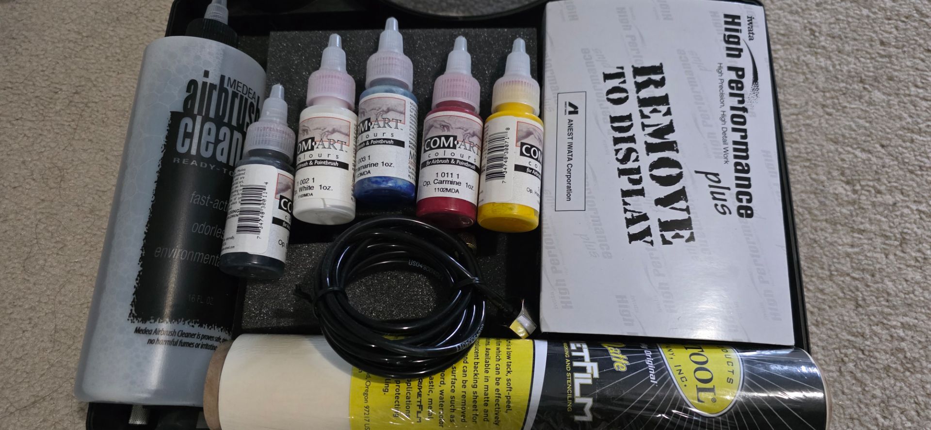 Iwata HP-C Pro-Pak Airbrush Kit - photo 2