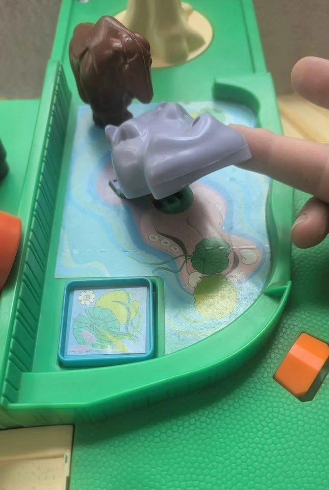 Vintage Fisher-Price Little People Zoo Playset with Figures - photo 4