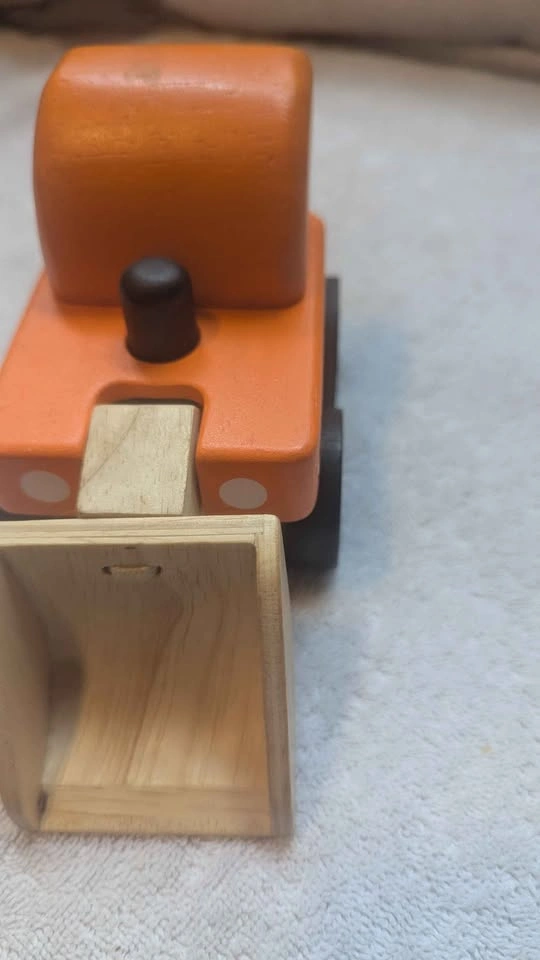 Plan Toys Wooden Truck Digger Bulldozer - photo 3