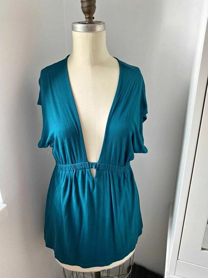 Like New - Tunic Style Top - Size S/M