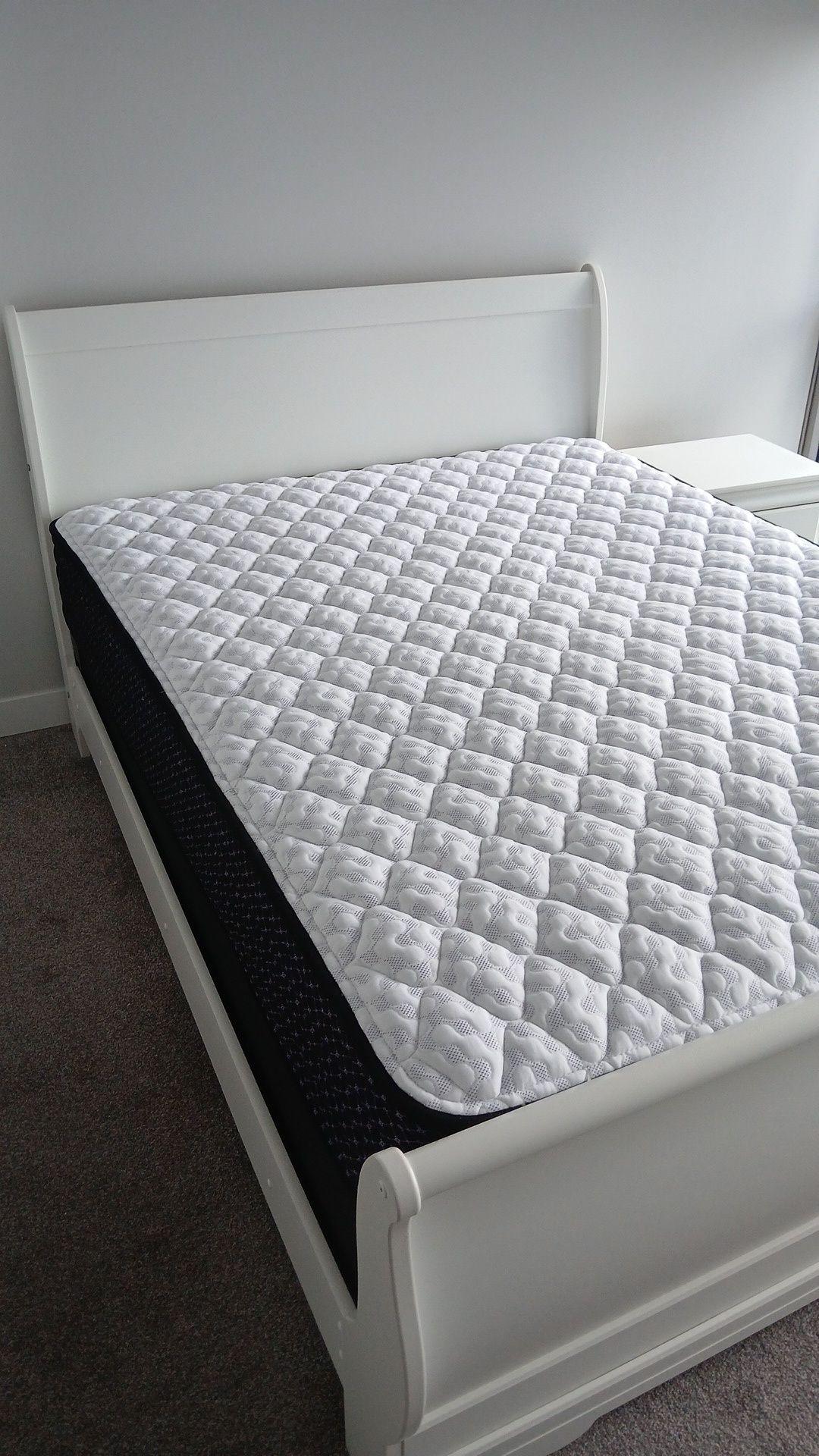 Queen Bed Set