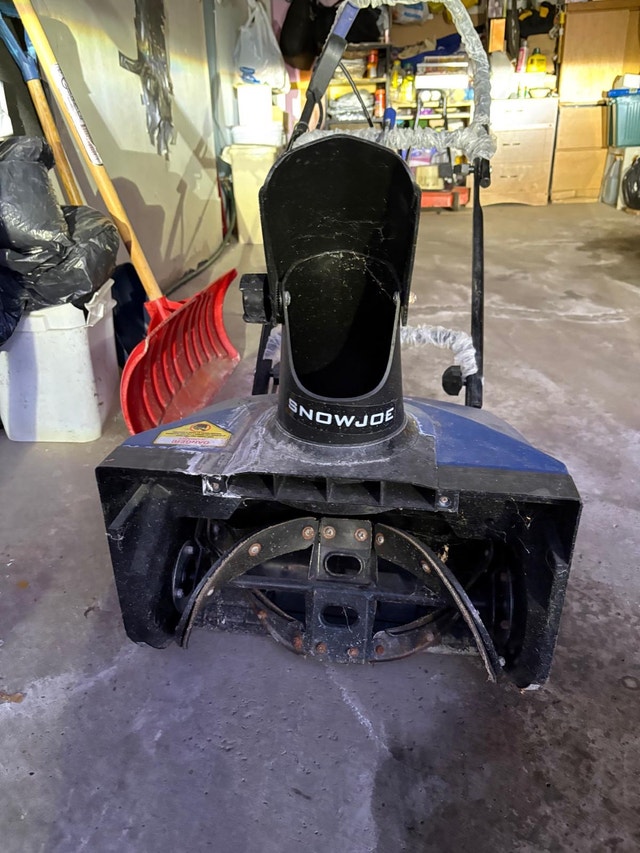 Snow Joe Ultra Electric Snowblower - photo 4