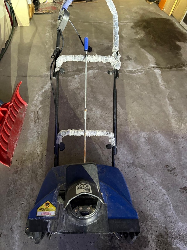 Snow Joe Ultra Electric Snowblower - photo 5