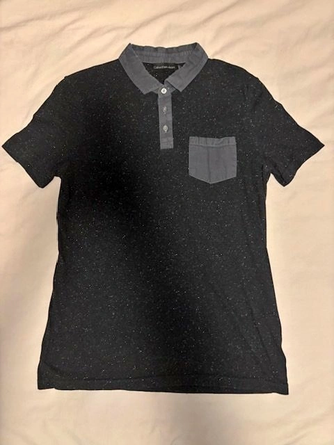 Calvin Klein Men's Small Collar 3-button T-shirt