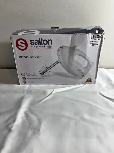 NEW Salton Hand Mixer
