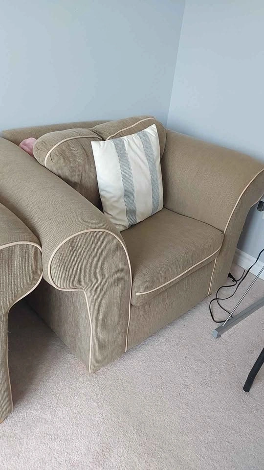 Olive Green Ribbed Sofa and Armchair Set - photo 2