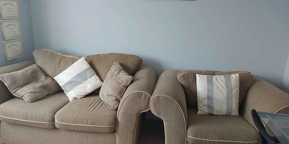 Olive Green Ribbed Sofa and Armchair Set - photo 3