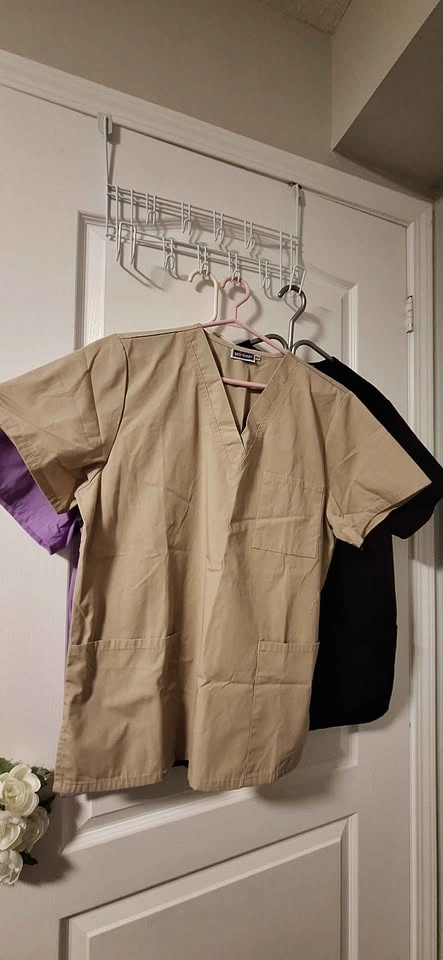 Sivvan Unisex Scrub Shirts - Size Medium - photo 3