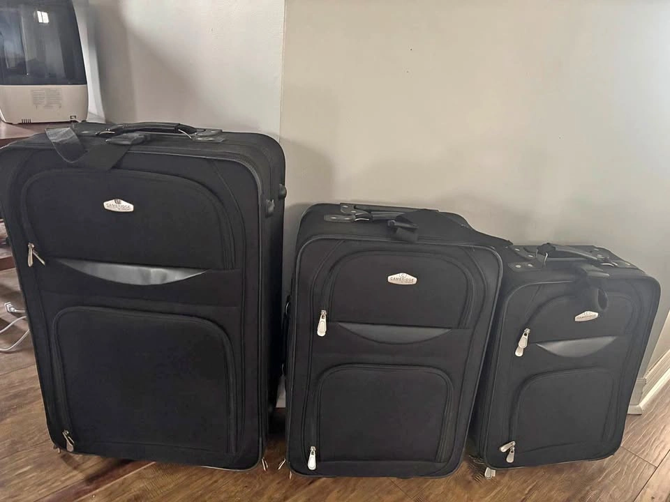 Cambridge by Travelway Luggage Set