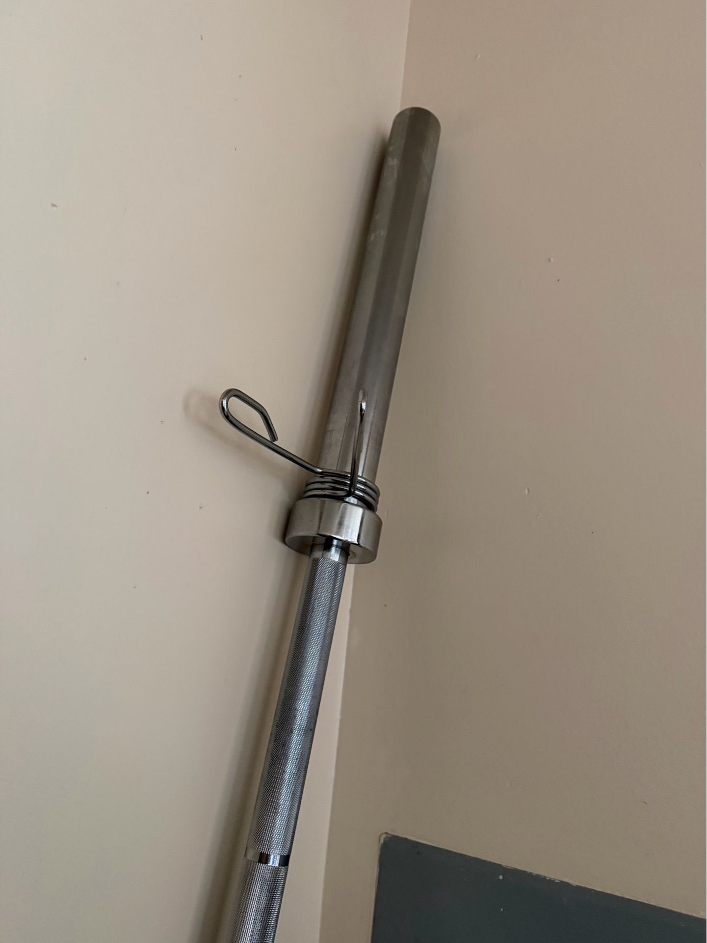 7’ OLYMPIC BARBELL - photo 2