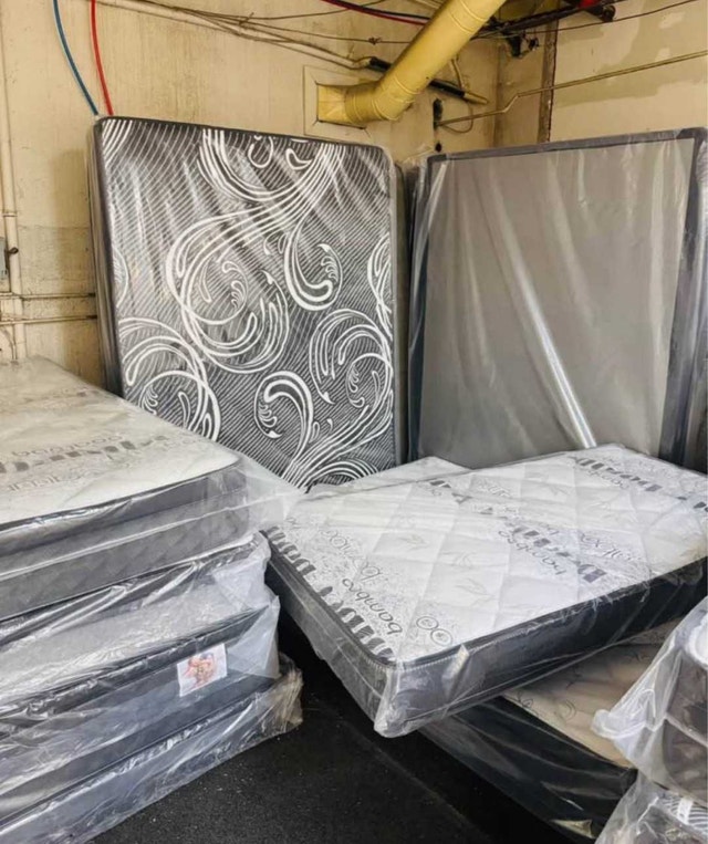 Bamboo Mattress - Queen Size - New - photo 2