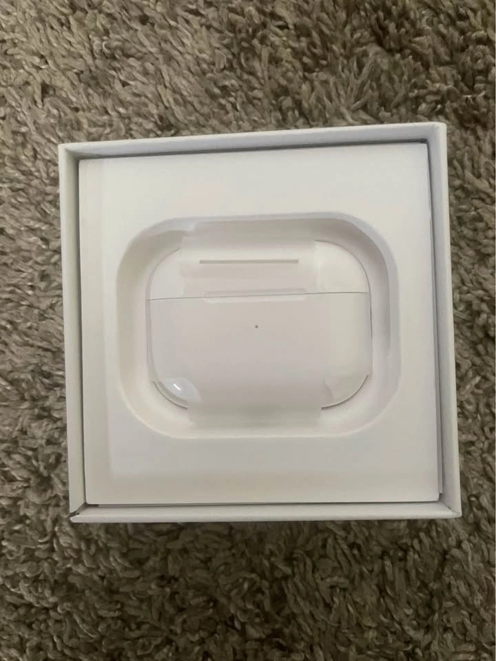 AirPods Pro 2nd Gen (USB-C) - photo 4