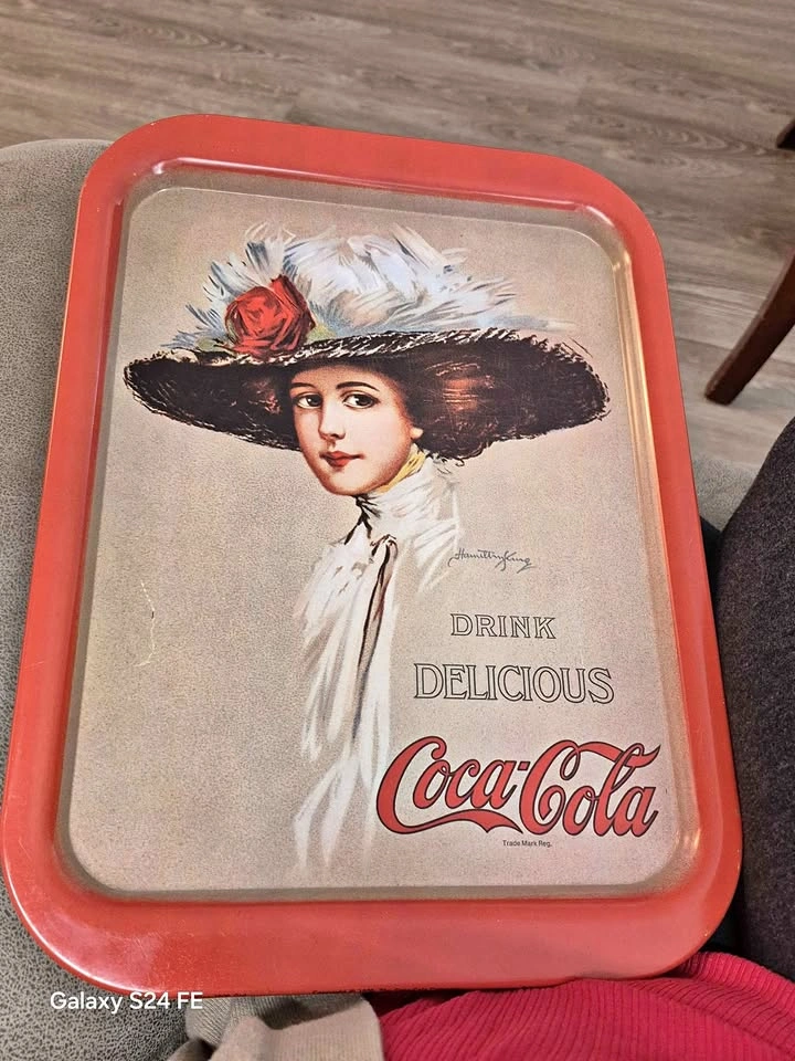 Vintage Coca-Cola Metal Serving Trays - Set of 4
