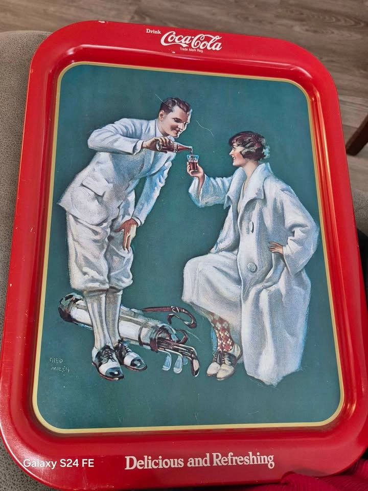 Vintage Coca-Cola Metal Serving Trays - Set of 4 - photo 4