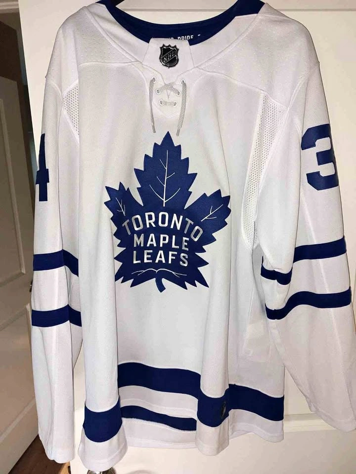 Adidas Toronto Maple Leafs Auston Matthews Jersey