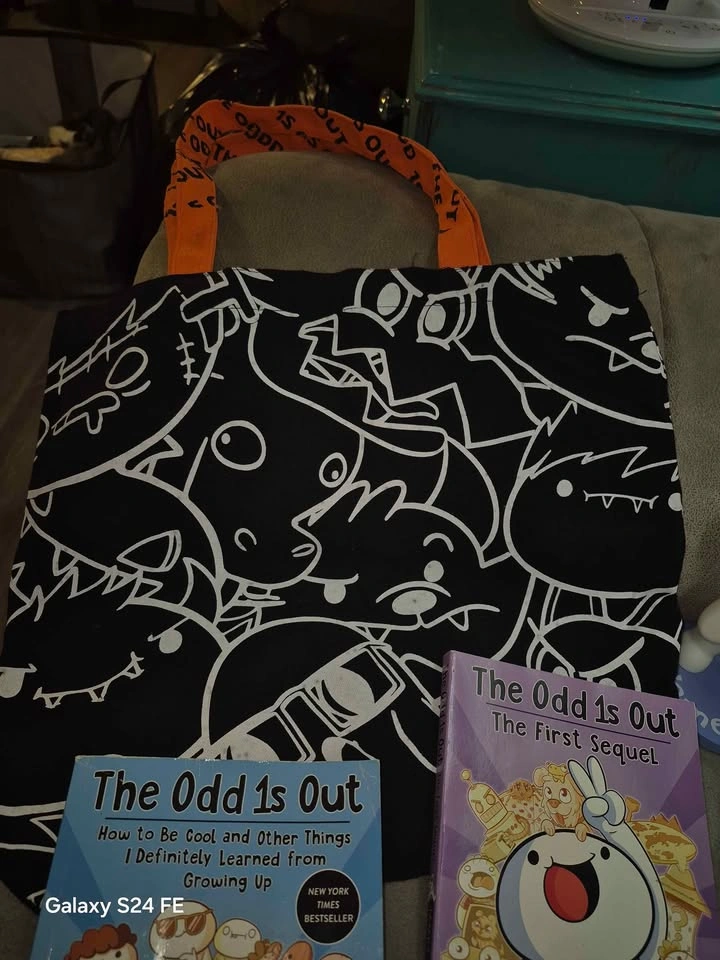 The Odd 1s Out Merchandise Bundle - photo 2