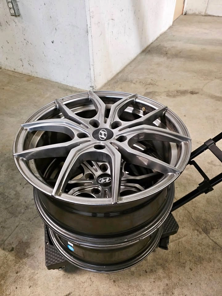 Hyundai 17" Alloys For Sale - Grey