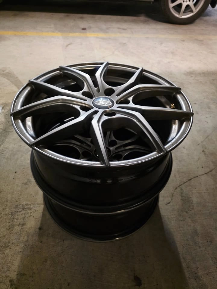 Hyundai 17" Alloys For Sale - Grey - photo 4