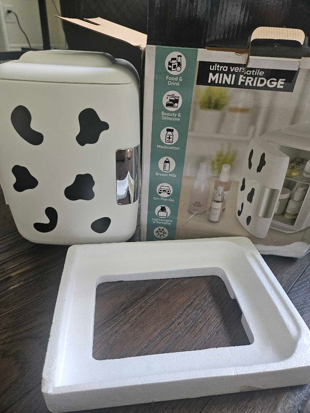 Cooluli Mini Fridge - photo 2