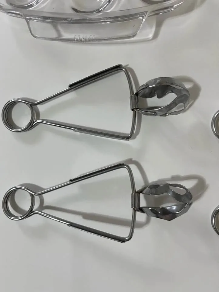 Vintage France Pyrex Escargot Set W/ Tongs - photo 4