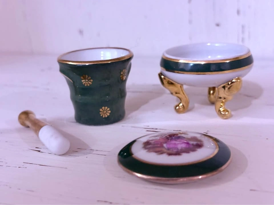 Limoges France Footed Lidded Trinket Box + Mortar & Pestle - photo 3
