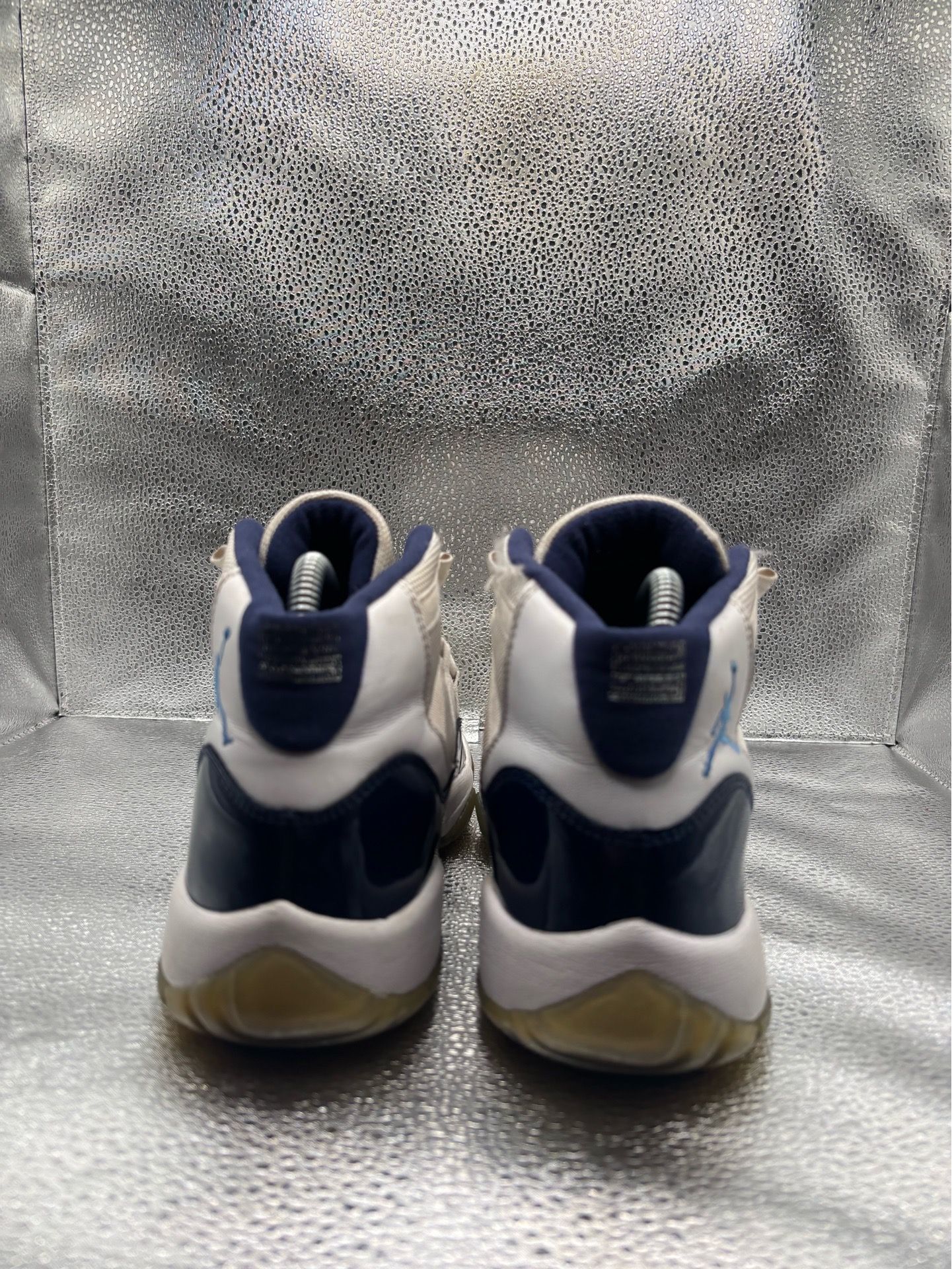 Air Jordan 11 UNC Win Like 82 GS Size 5.5Y - photo 4