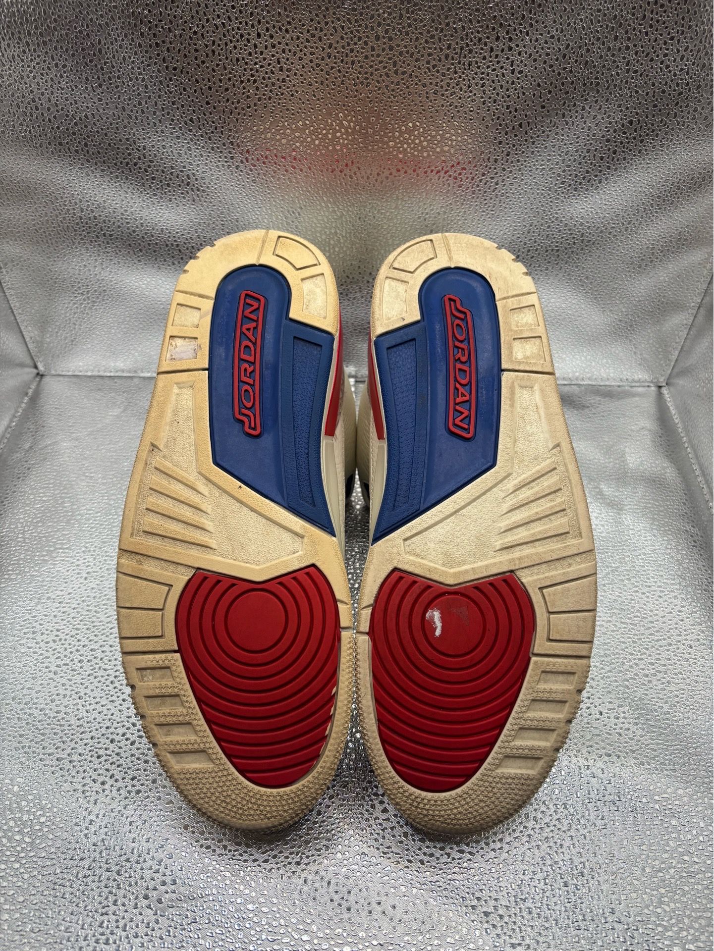 Air Jordan 3 International Flight - photo 3