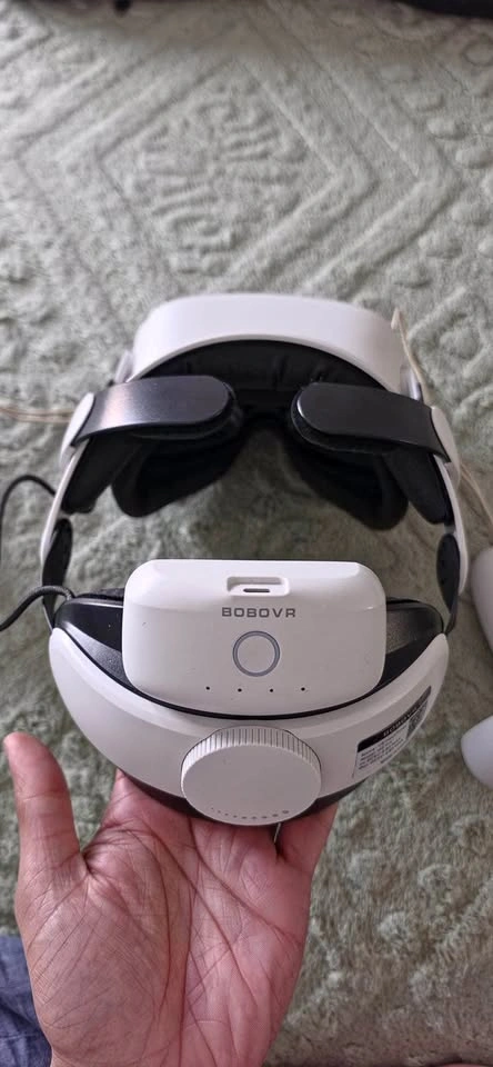 Meta Quest 2 (128GB) + BOBOVR Battery Head Strap