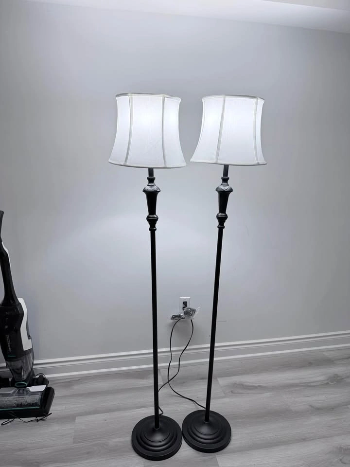 floor lamp - photo 4