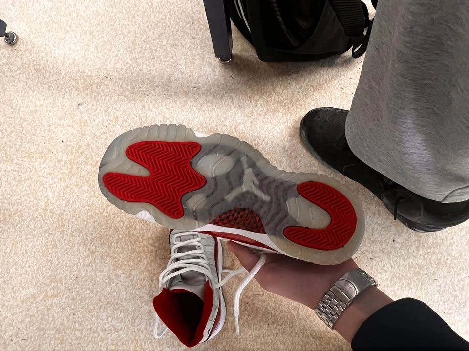 Jordan 11 Cherry - photo 4