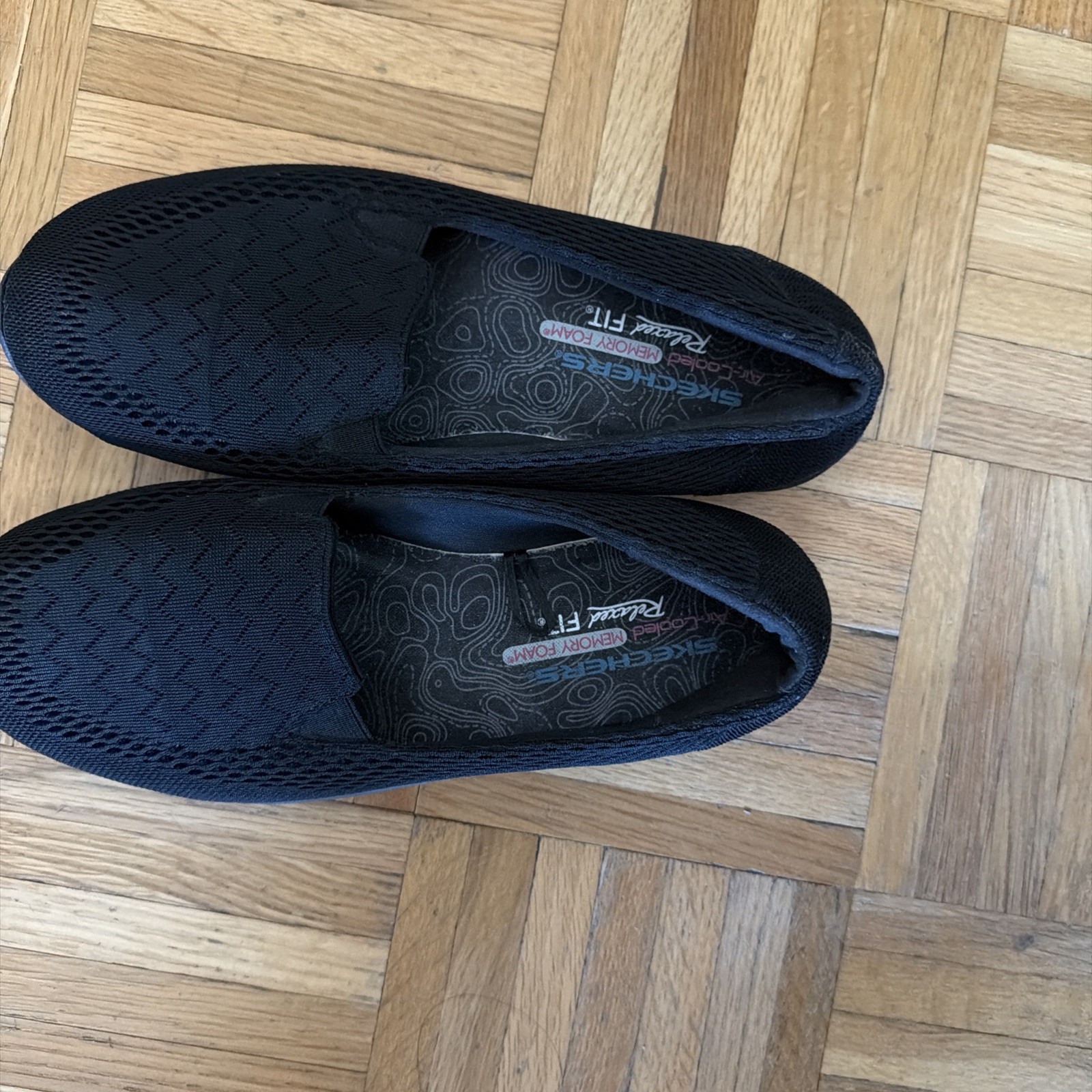 SKECHERS # 56135/BLACK SLIP ON FLATS WOMEN Size 8 US