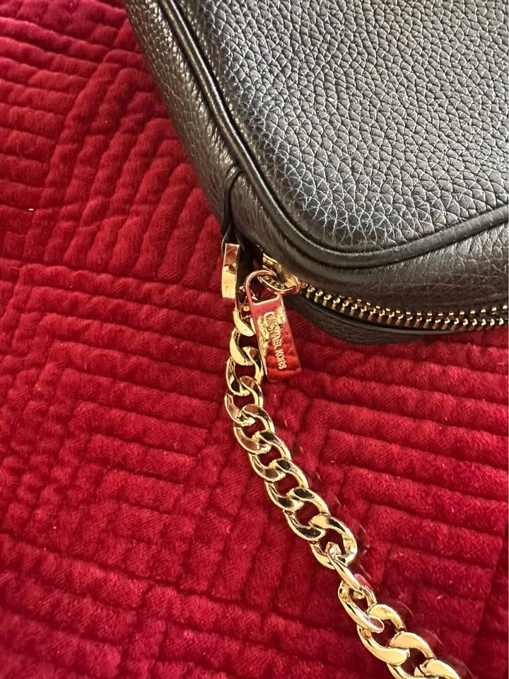 Michael Kors Fulton 9x7 Pebbled Leather Crossbody Bag BLACK - photo 5