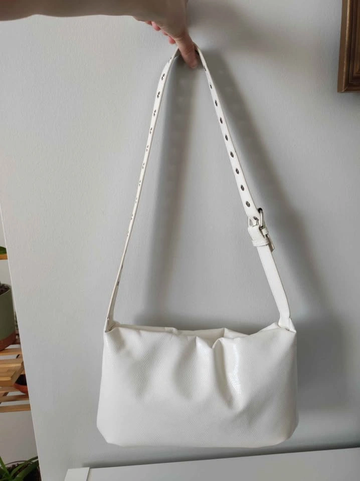 Urban Outfitters White Shoulder Bag w Grommet Strap - photo 2
