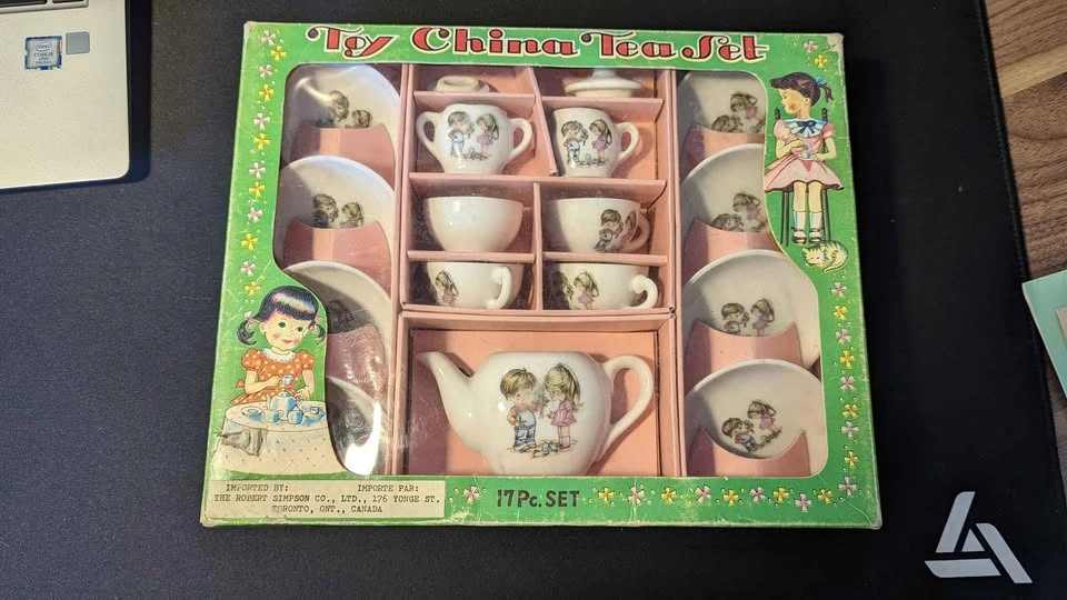 17pc Vintage Toy China Tea Set