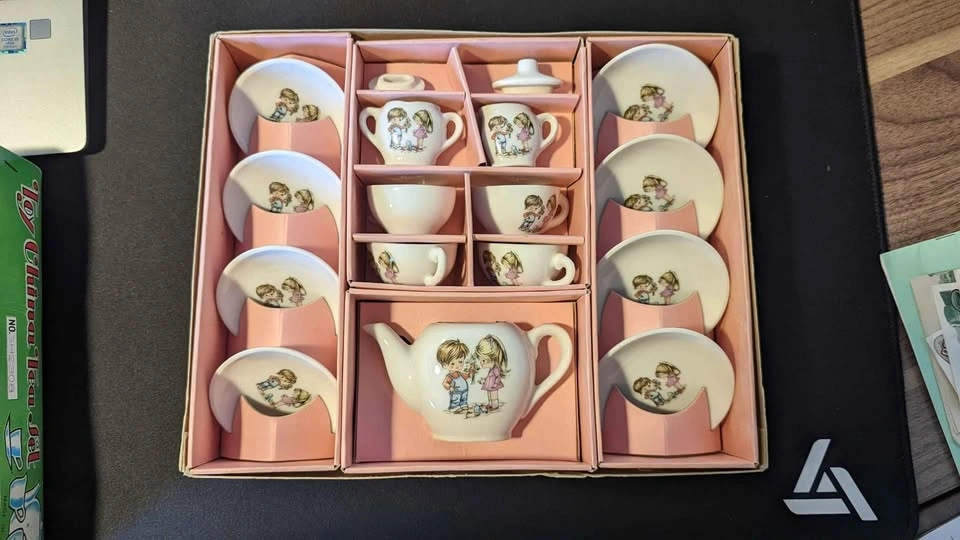 17pc Vintage Toy China Tea Set - photo 2